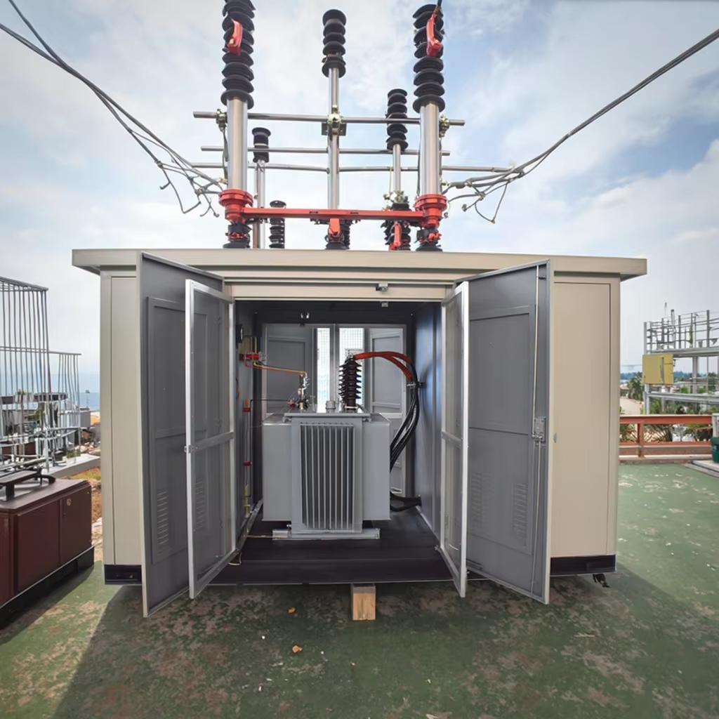Compact sub-station integrating transformer and distribution equipment
